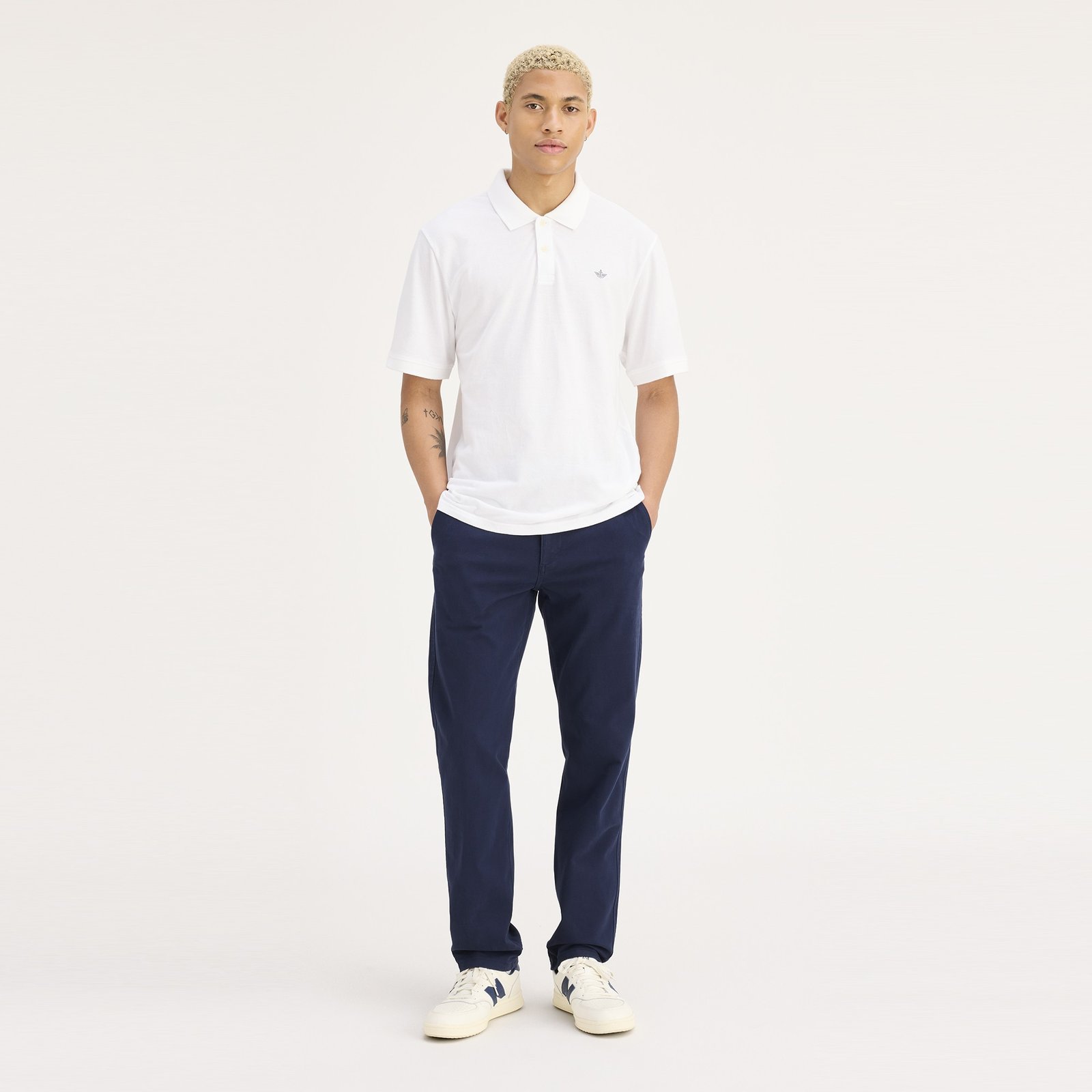 ULTIMATE 360 CHINO SLIM